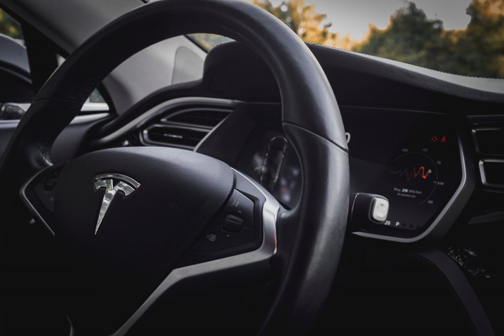 tesla steering wheel